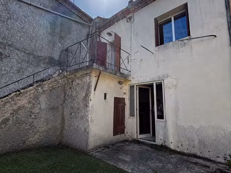 maison de bourg avec jardinet !