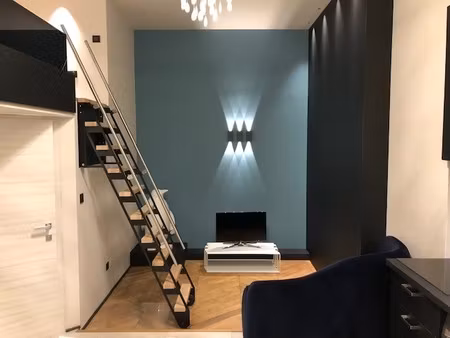 a louer - studio meuble de 26.31m2 - rue de la barre lyon 2