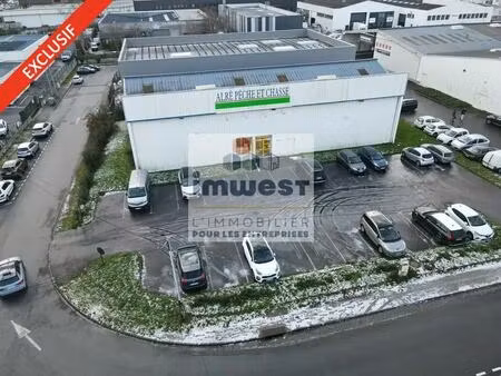 location commerce saint gregoire 35760 612m²