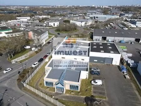 location local d’activités saint jacques de la lande 35136 1307m²