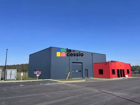 vente local d’activités requeil 72510 376m²