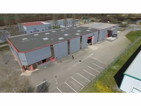 vente local d’activités roche lez beaupre 25220 1660m²