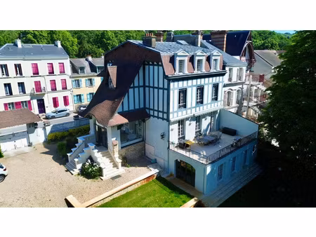 magnifique demeure avec jardin paysager