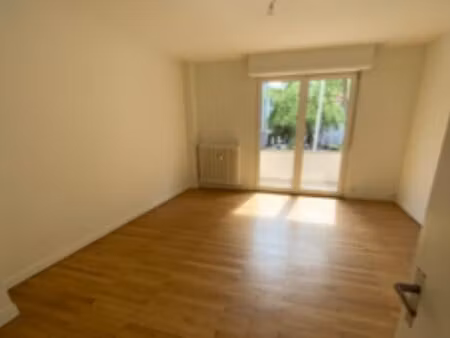 3 pièces avec balcon