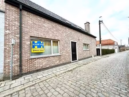 charmante woning te vosselare met drie slaapkamers