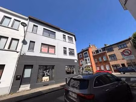appartement studio meublé avec terrasse