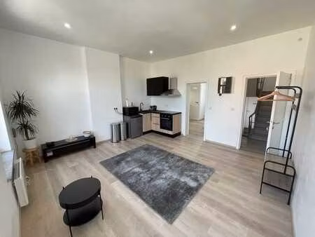 studio de +/- 35 m²