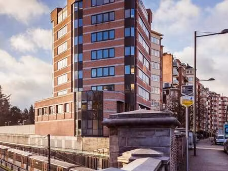 louis schmidt 87 - a louer àpd 116m²