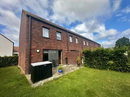 maison à louer avec terrasse et jardin   ath (vbe31477)
