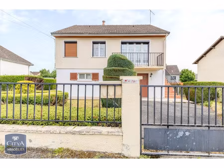 maison à vendre 4 pièces 77.77 m² - boussac (23) - 109 000€