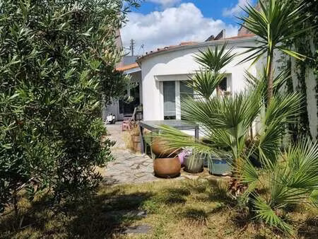 vente maison à rezé (44400) : à vendre / 102m² rezé