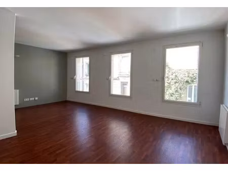 location appartement 1 pièce 38 m² à bordeaux (33000)