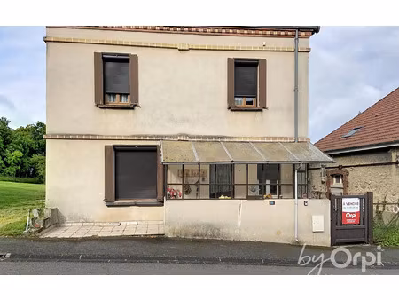 maison saint-éloy-les-mines 84 m² t-5 à vendre  65 000 €