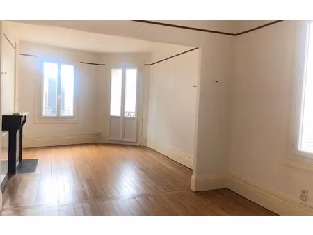 location appartement  m² t-5 à le havre  950 €