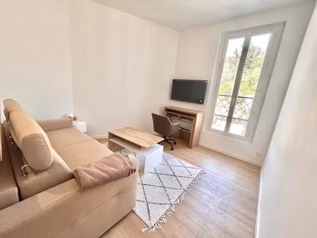 65 avenue pessicart - 15min a pied de liberation - studio meuble - refait a neuf - ideal e