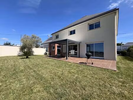 vente maison à crevin (35320) : à vendre / 218m² crevin