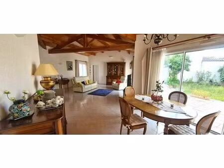 prestigieuse maison en vente périgny  france