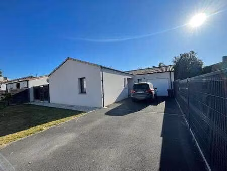 vente maison à geneston (44140) : à vendre / 92m² geneston