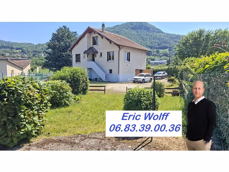 à vendre à voiron (38) maison 5 pièces de 112m².