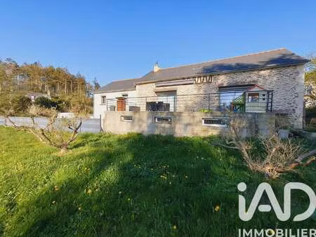 vente maison à saint-étienne-en-coglès (35460) : à vendre / 140m² saint-étienne-en-coglès
