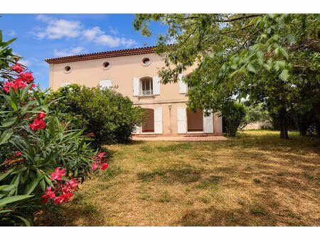 location maison 5 pièces  159.00m²  marseille 12