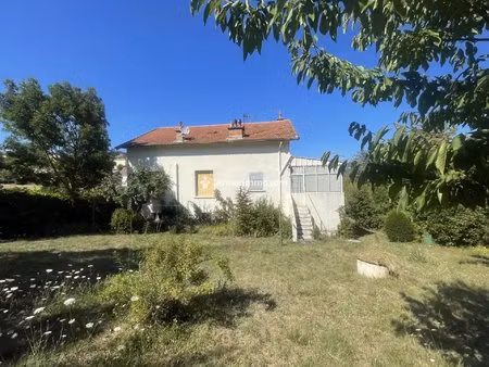esclusivité maison avec grand terrain