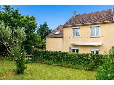 maison familiale à deux pas des commodités du village