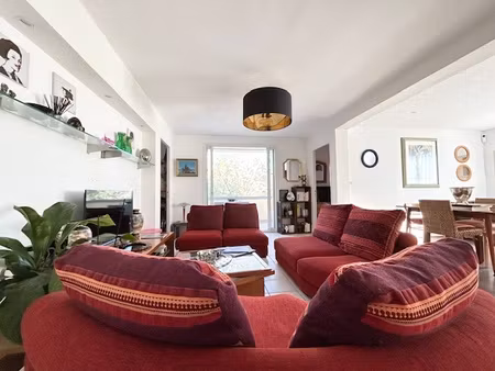 palavas les flots f3 75 m² meublé à louer à l'année avec parking