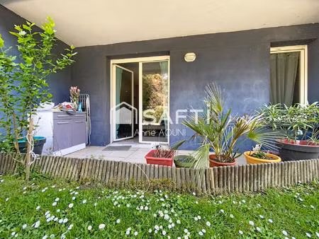 t2 45m2 rez-de-jardin avec terrasse et parking privé