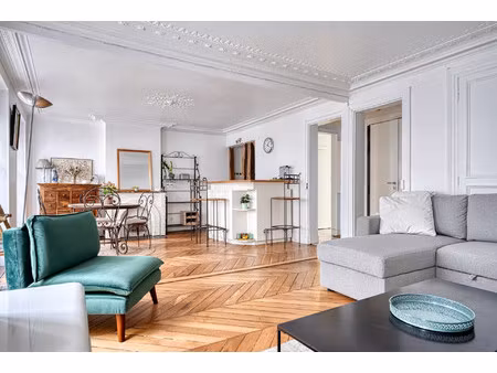 quartier martyrs  nid ideal | 1 chambre + bureau/invité | 838.0