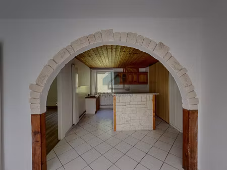 pont de roide - appartement t2