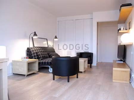 studio meublé avec ascenseur