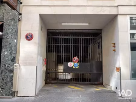 parking à paris (75002)