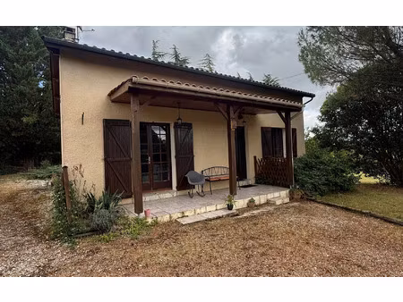 location maison  m² t-5 à bouniagues  755 €