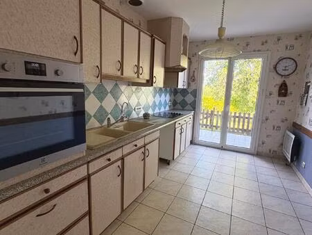 maison mitoyenne au fort potentiel