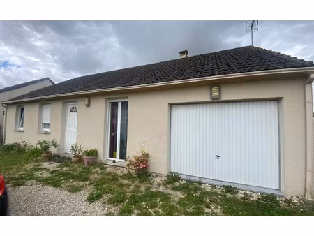 location maison  m² t-4 à la chapelle-saint-mesmin  930 €