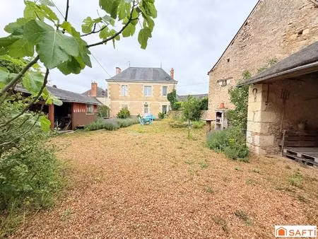 ensemble immobilier de caractère comprenant une maison rénovée et une seconde maison à res