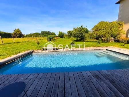 maison de plain-pied entièrement rénovée  3 chambres  piscine  dépendances de 300m² sur un