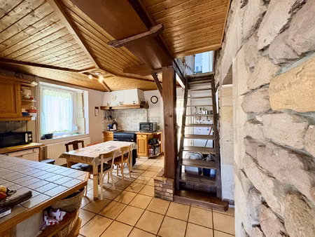 secteur mélisey: charmante maison en pierre au calme avec 30