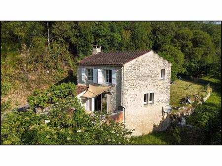 maison à catus  60 m²  2 chambres  terrain 6000 m²
