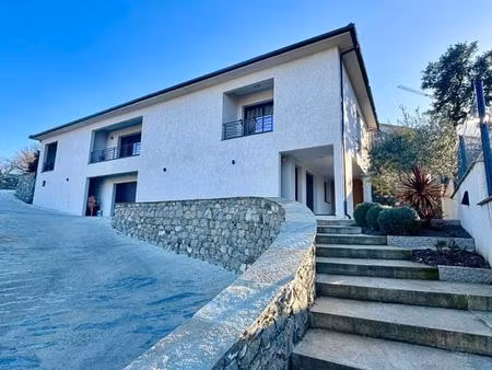 superbe maison de 160 m2 avec t2 indépendant à corte