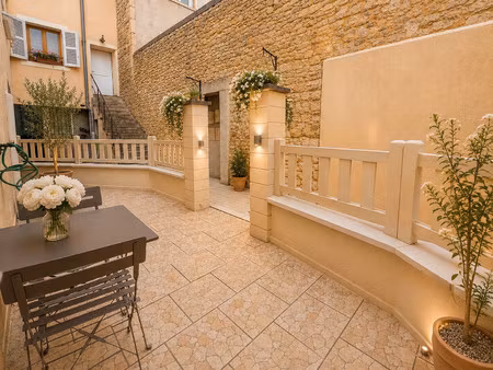 maison pleine rue nationale avec stationnement privatif