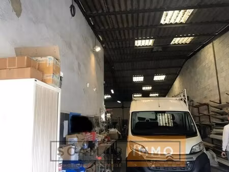 location local d’activités martigues 13500 385m²