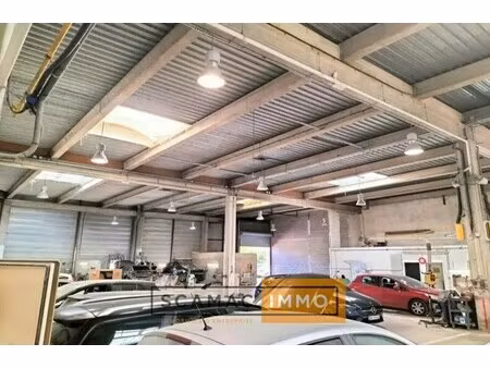 location local d’activités vitrolles 13127 1630m²