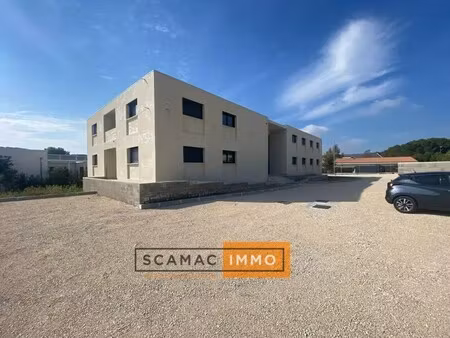 location local d’activités saint mitre les remparts 13920 800m²