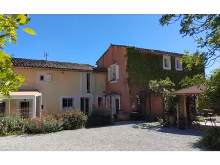 roussillon (84220)