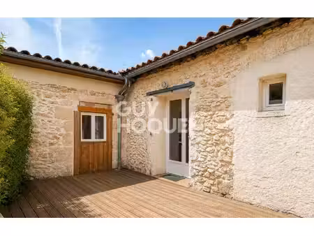 maison t3 (50m²) en location à landiras