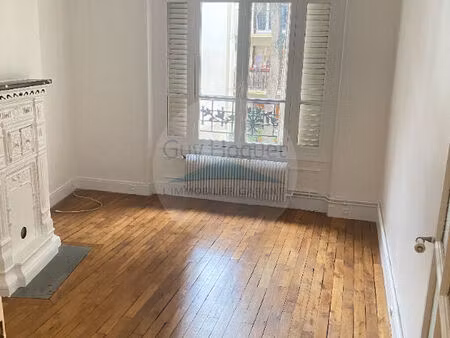 2 pièces vide 35m² - rue de capri - 75012 paris