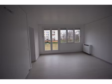 appartement f4 saint aubin les elbeuf 76410 place de parking
