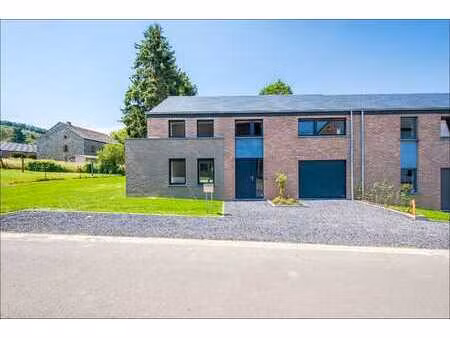 a louer - superbe maison 3 façades à forrières (nassogne)